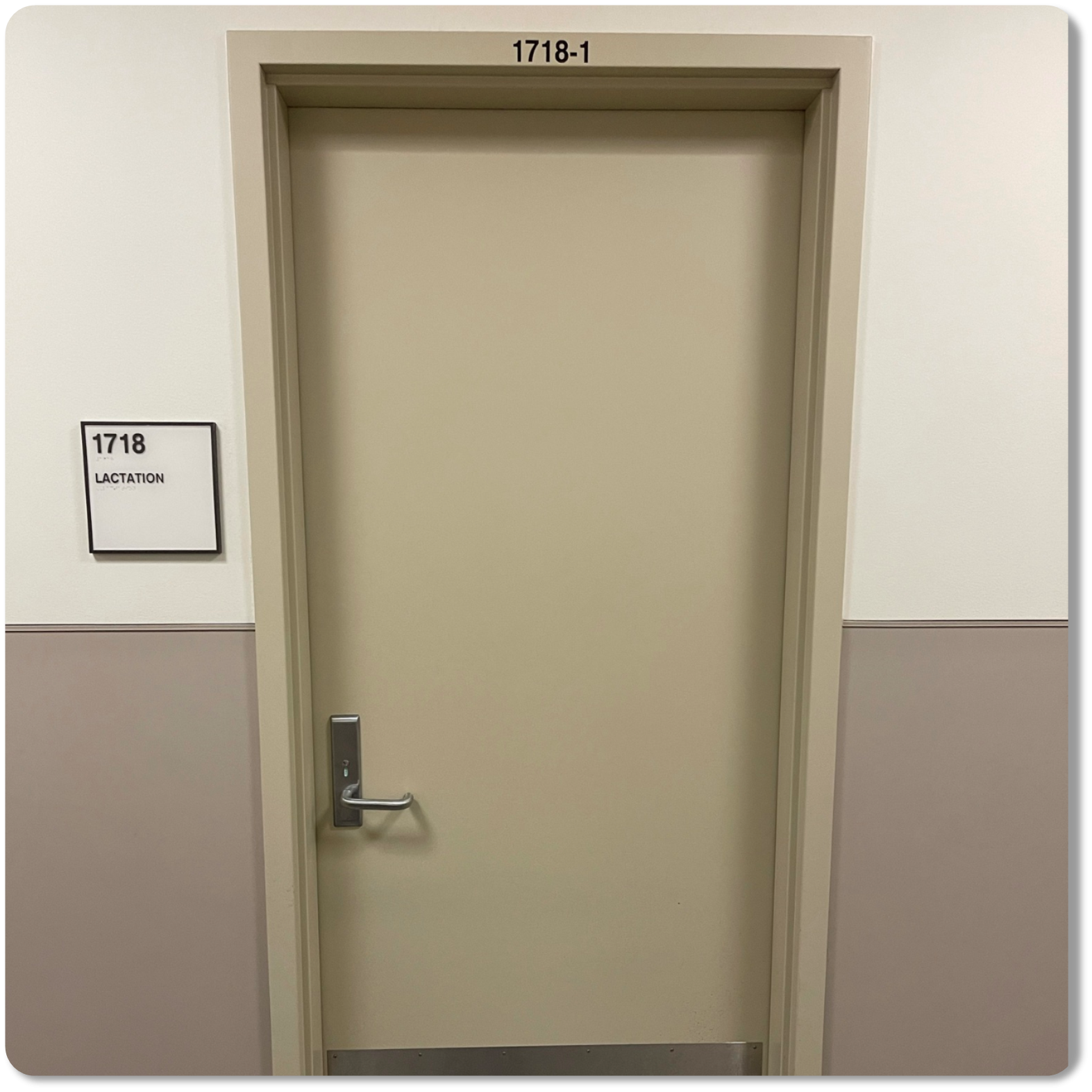Door in Lloyd