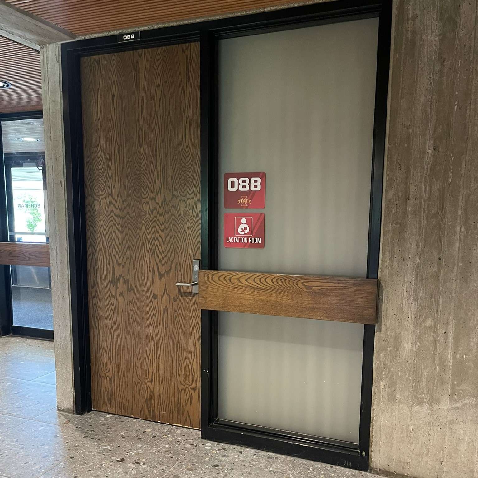 Exterior of Room 088 in Scheman Building